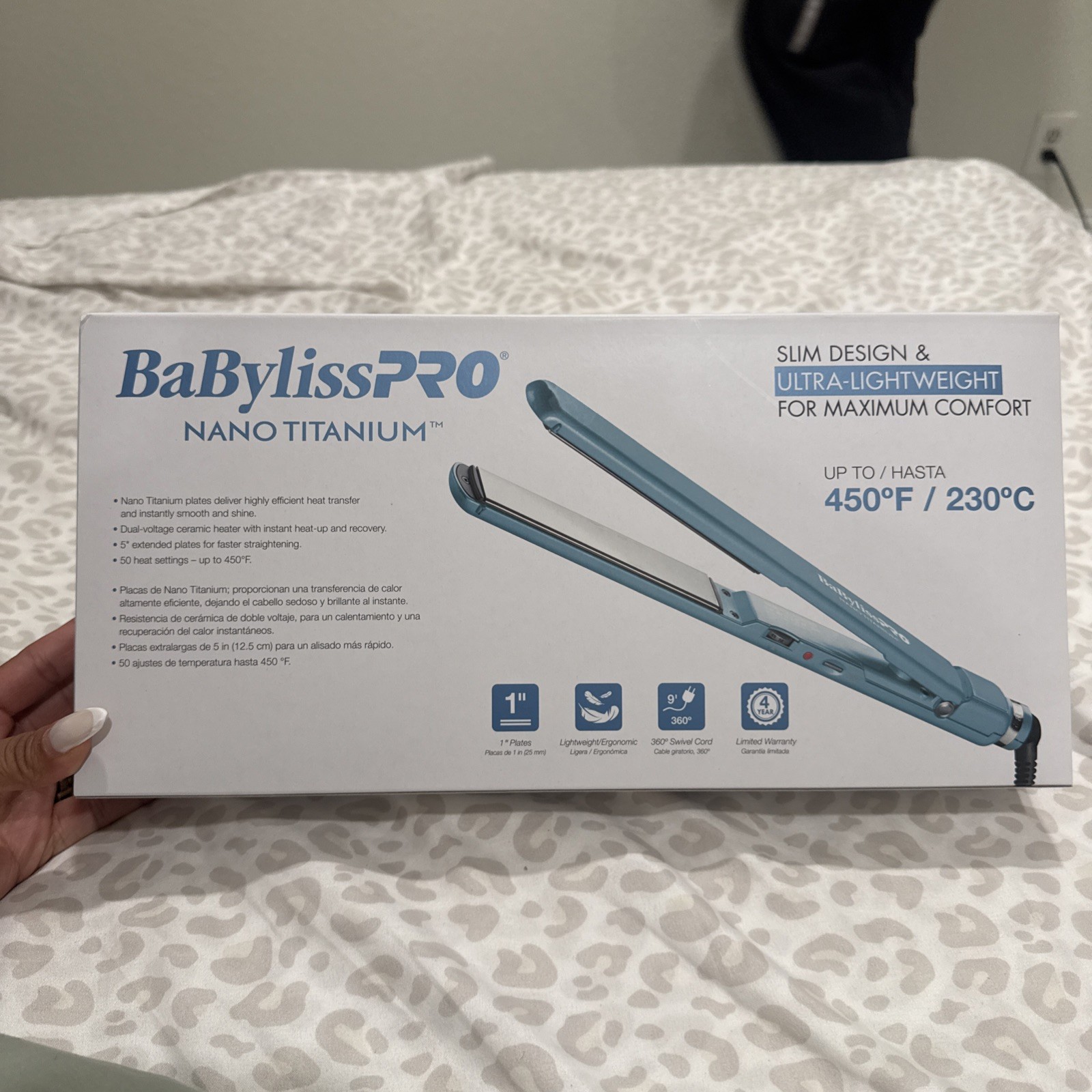 BaBylissPRO Nano Titanium Ultra-Thin Straightening Iron – Blue (BNT4072TUC)