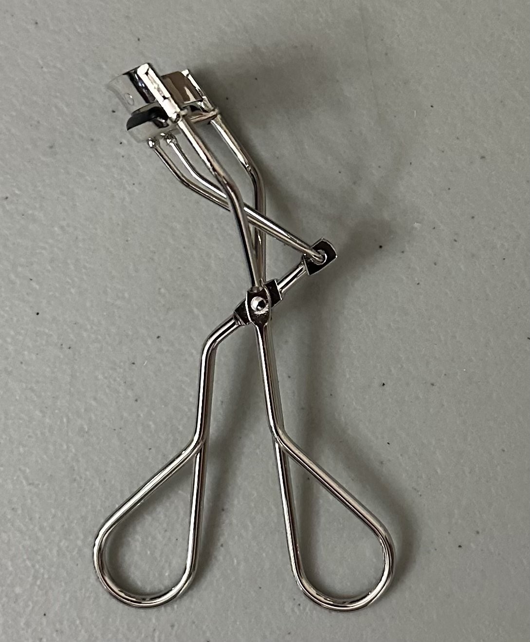Shiseido 213 Eyelash Curler w/ Refill Pad Japan Makeup Lash Tool New in Box