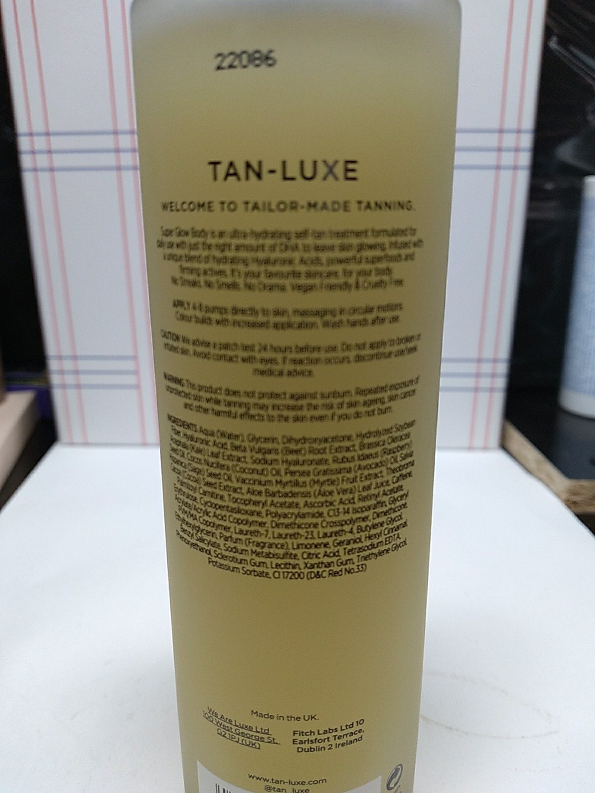 Tan Luxe Super Glow Body Hyaluronic Self Tan Serum, Gradual ~ 150 ml / 5.07 oz