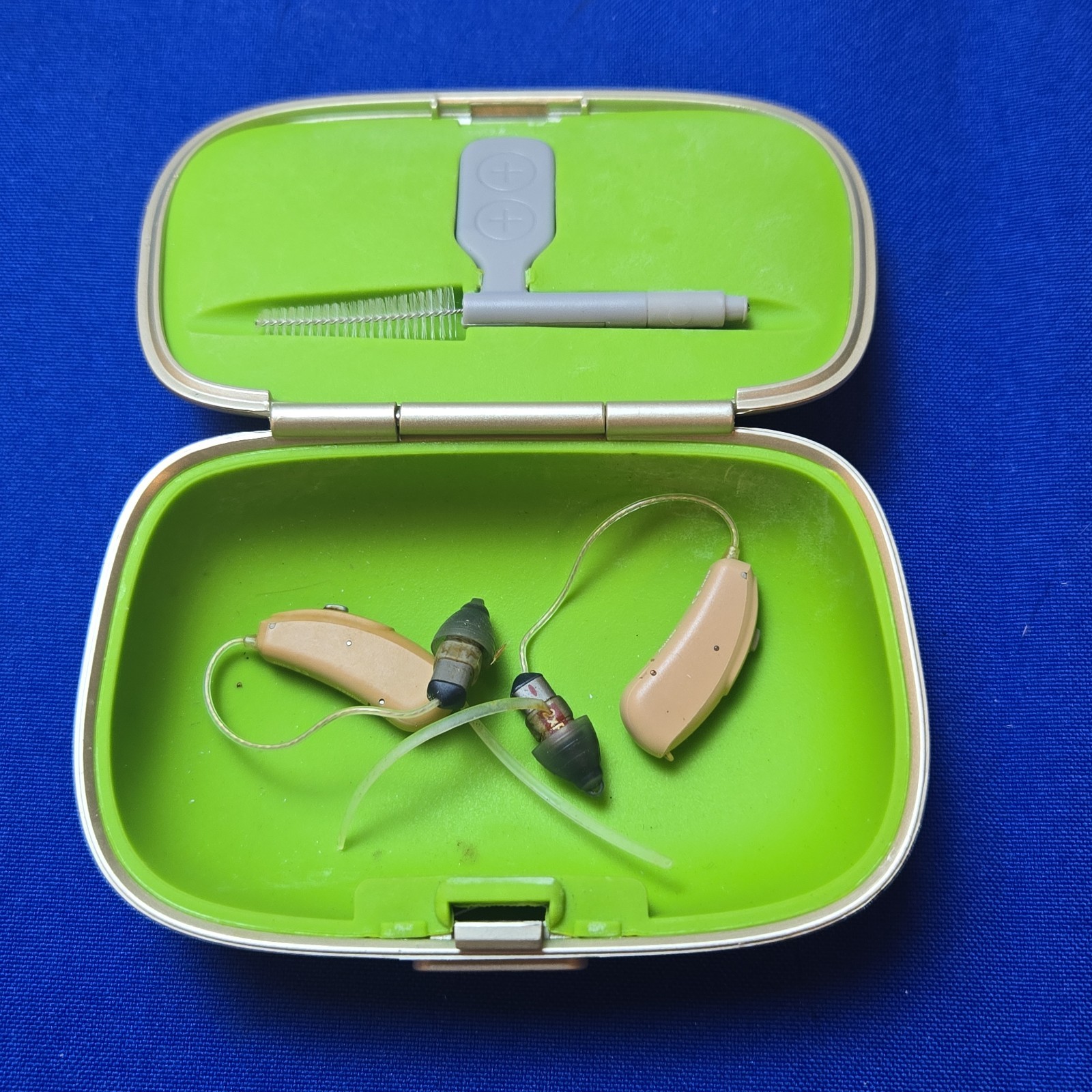 Phonak Audeo 0459 Hearing Aids Pair With Case + TVLink II Base and ComPilot II