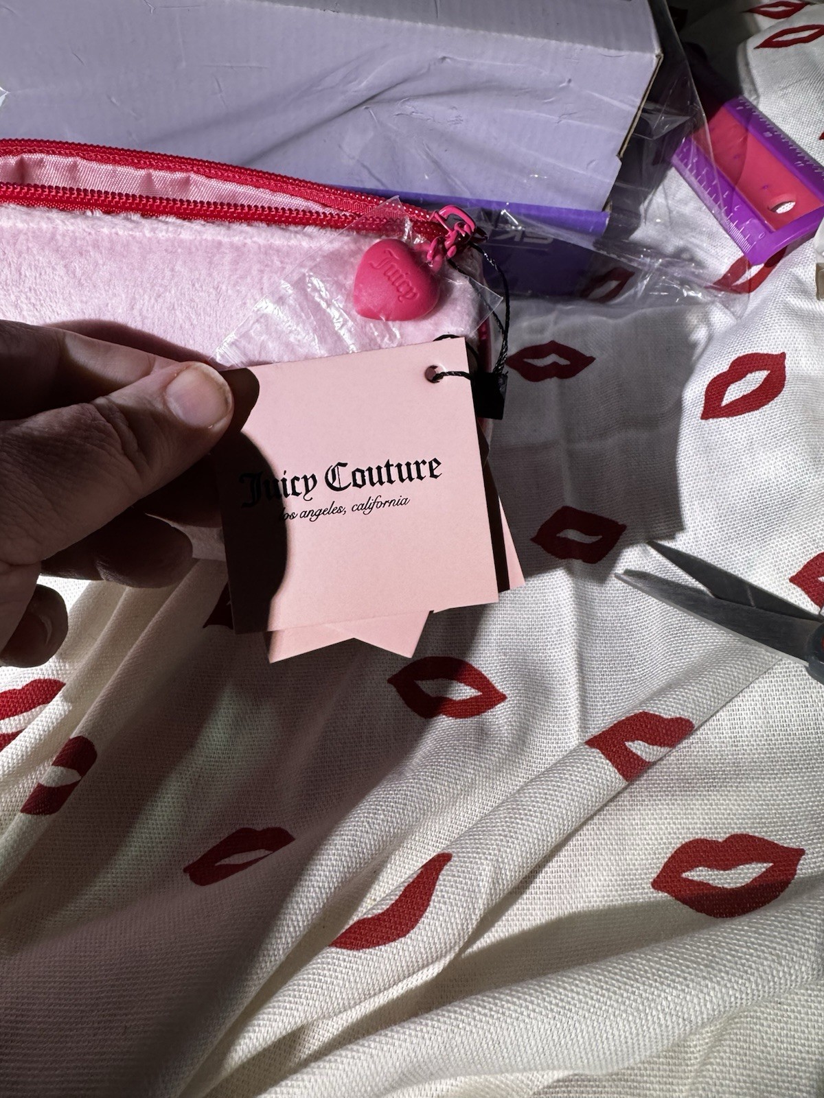 Juicy Couture Pink Zip Makeup Bag Pouch, Zipper Closure, 8 in L x 3 in H