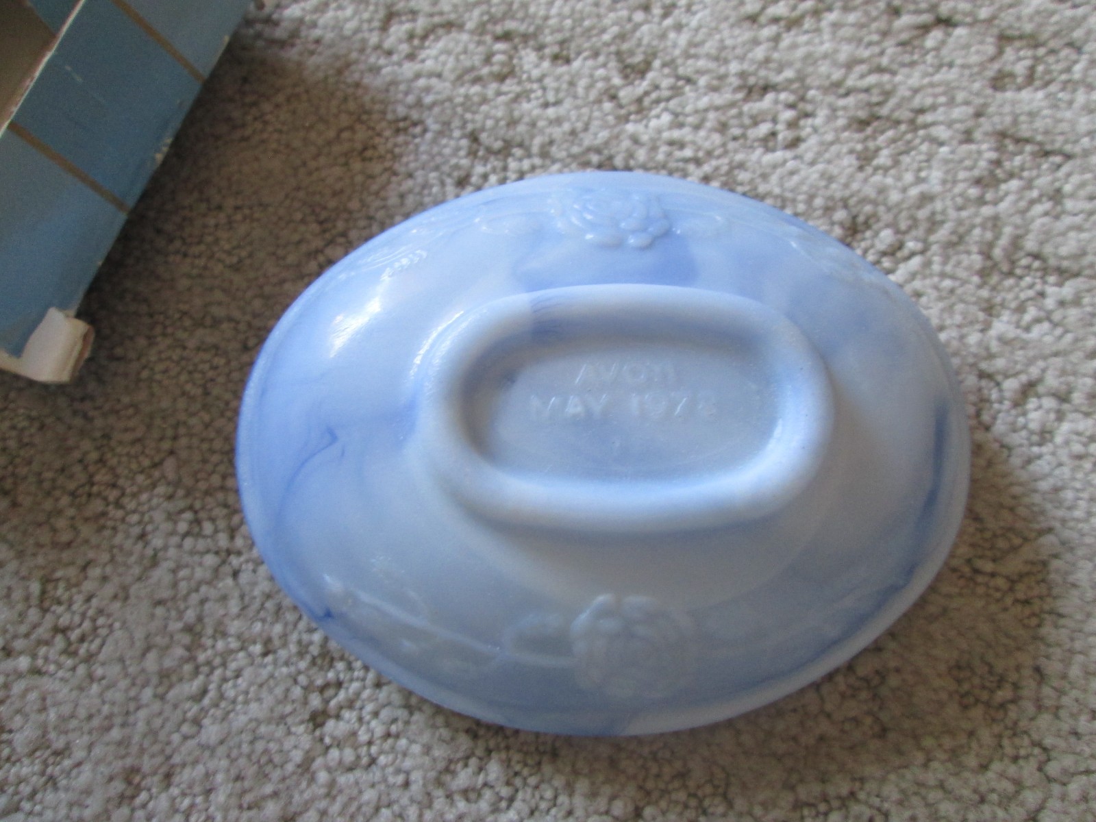 Vintage AVON Made in United States Victoriana Blue Soap Dish with 5oz Bar Soap