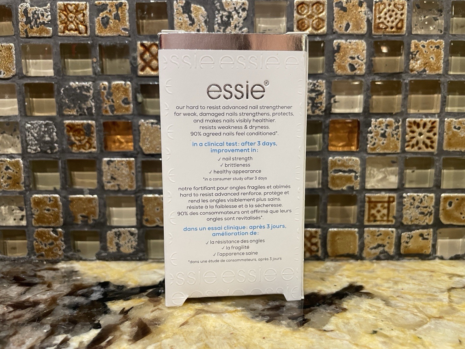 Bundle of 2 ESSIE – HARD TO RESIST ADVANCED NAIL STRENGTHENER – .46oz EACH NIB