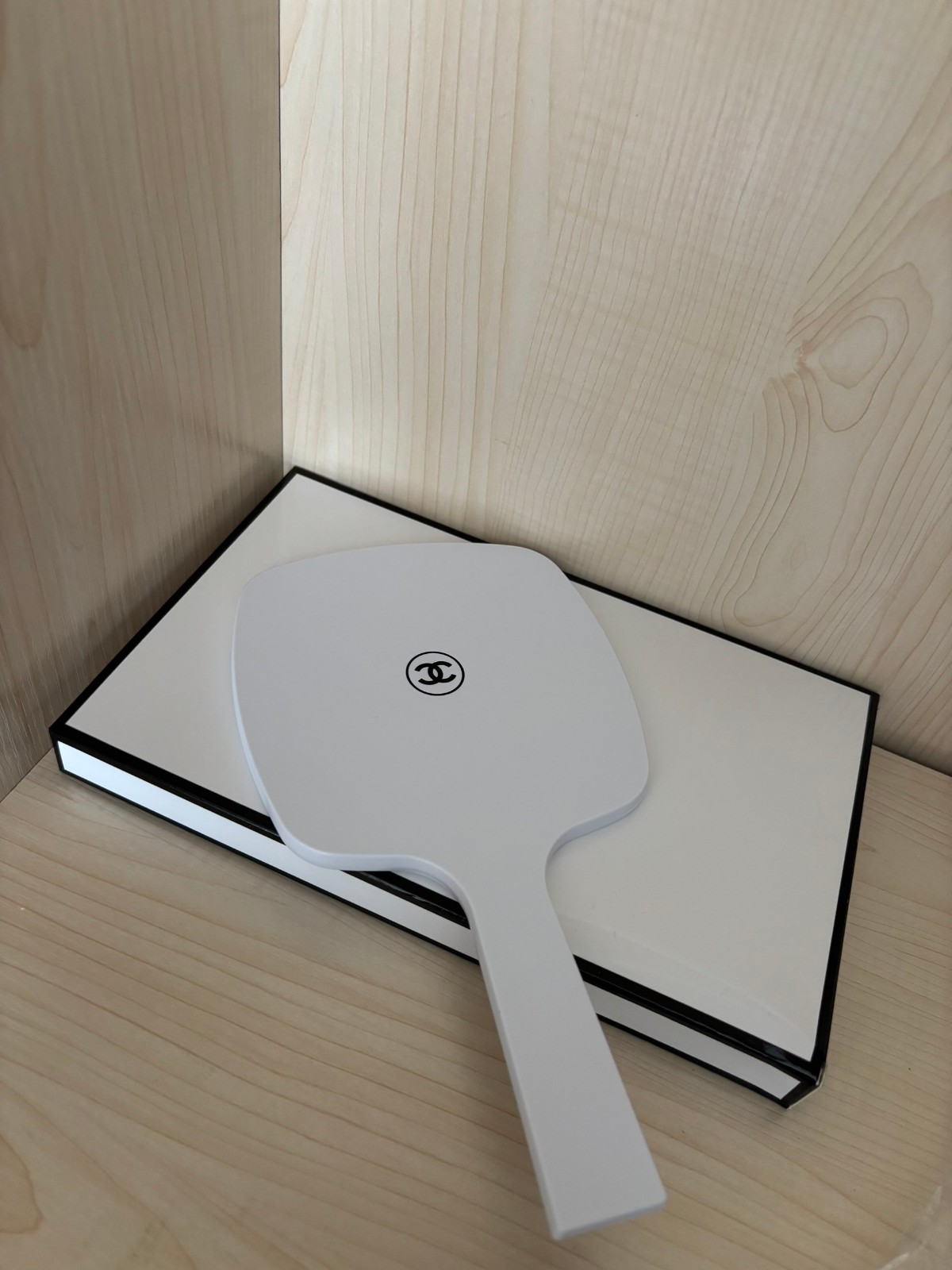 Chanel Miror Duo white single-sided makeup mirror