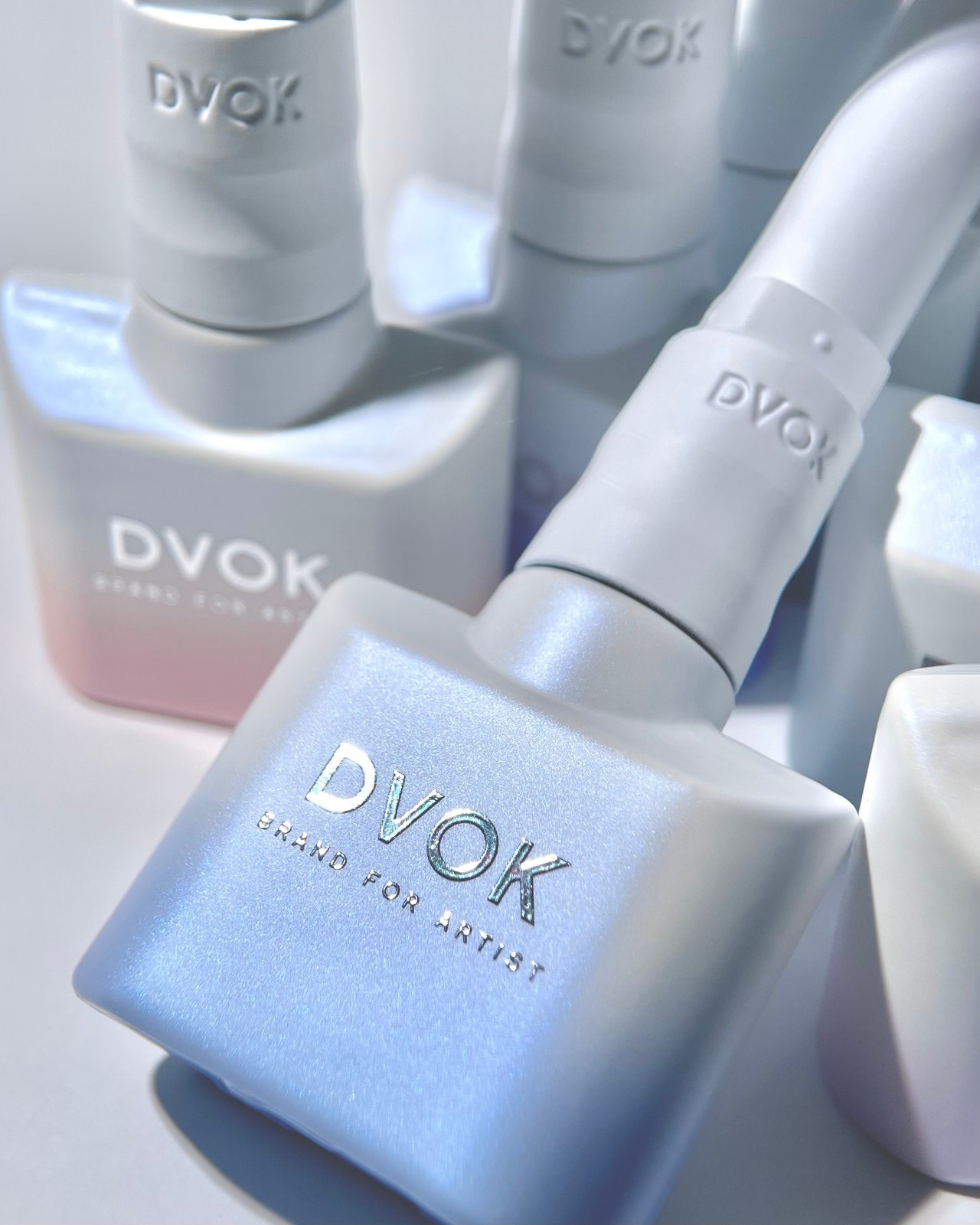 DVOK White Night Magnet Gel Polish Aurora Cat Eye Nail Gel K-Beauty