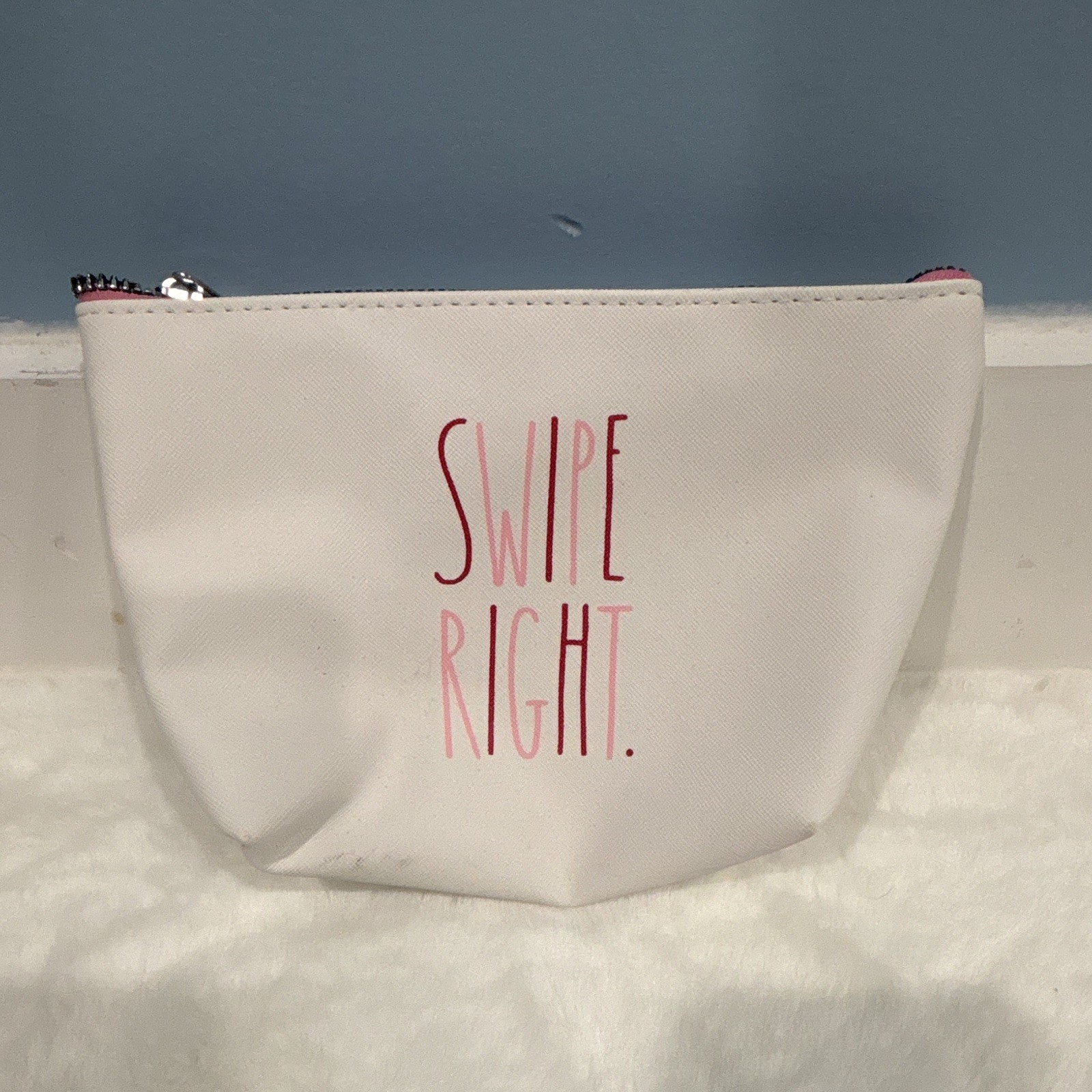 Rae Dunn Swipe Right Makeup Bag White/Pink Zipper Pouch 8.25×2.75×5.5″