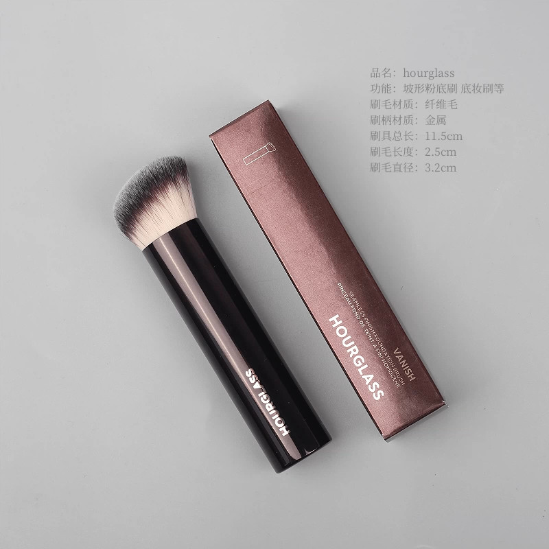 NEW HOURGLASS Vanish Seamless Finish Foundation Brush
