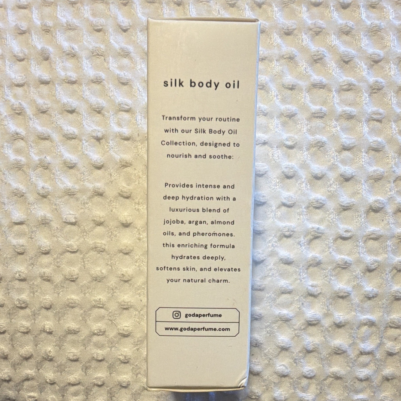 GODA Sense of Seduction pheromone perfume (2) and pheromone silk body oil (1)