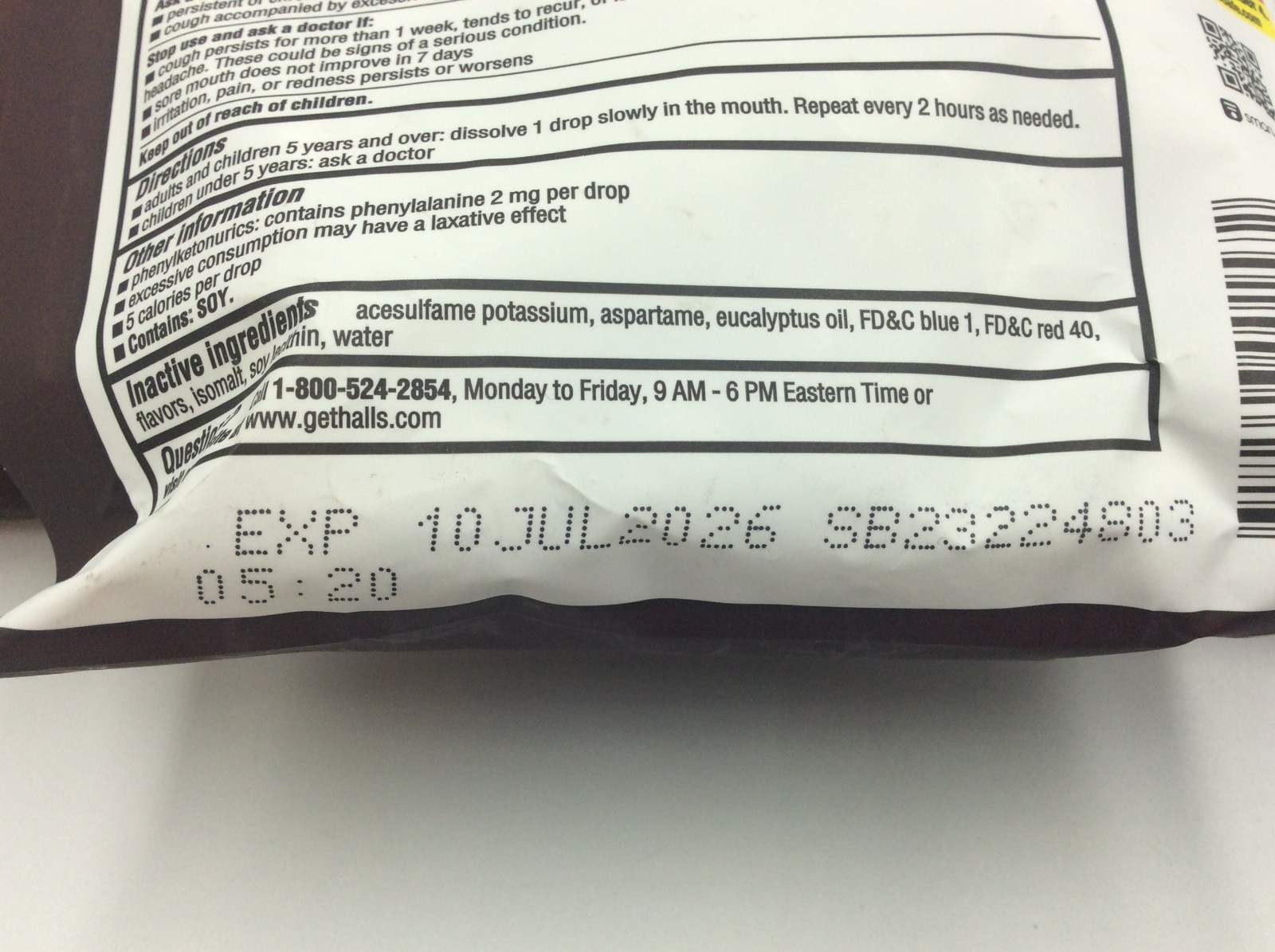 HALLS Relief Sugar Free Black Cherry Flavor Cough Drops, Economy Pack, 280 Drops