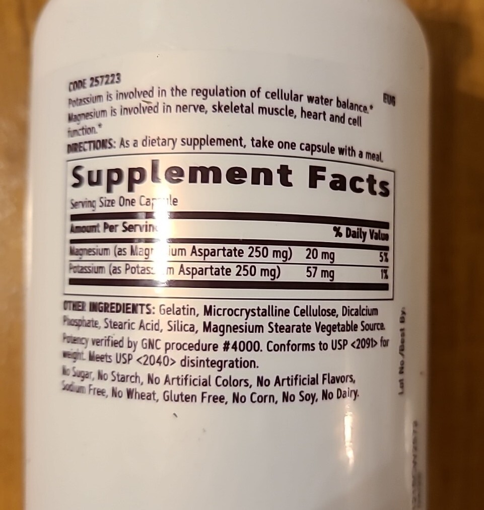 GNC Potassium & Magnesium Aspartate 240 Capsules Exp: 07/2029