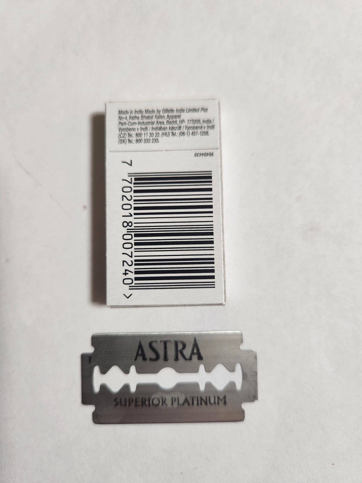 5 Double Edge Razor Blades, Astra Superior Platinum Green Box (India)