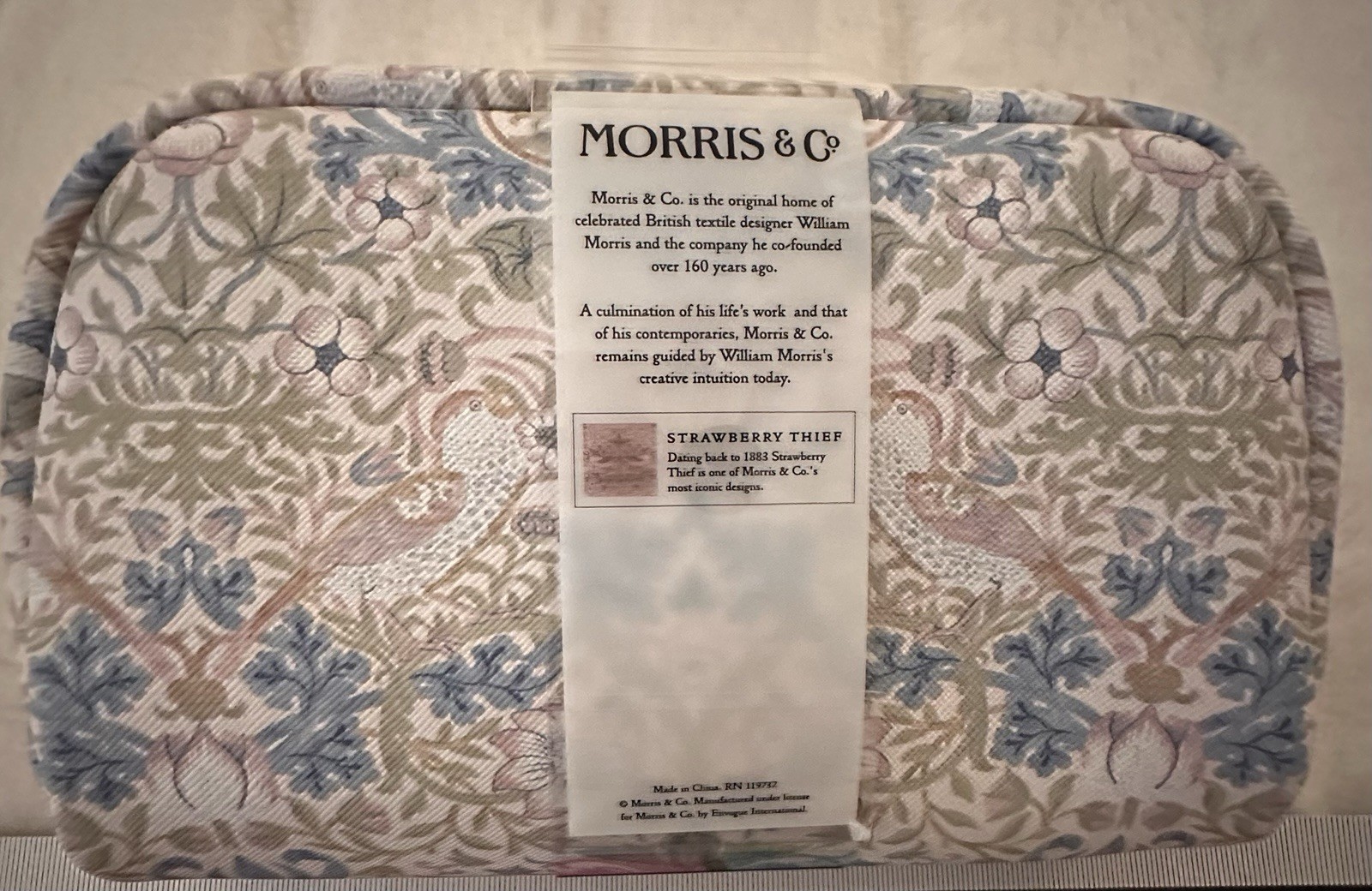 MORRIS & CO STRAWBERRY THIEF MAKE-UP TOILETRY BAG BLUE COMPACT POUCH BAG 7×4.25”