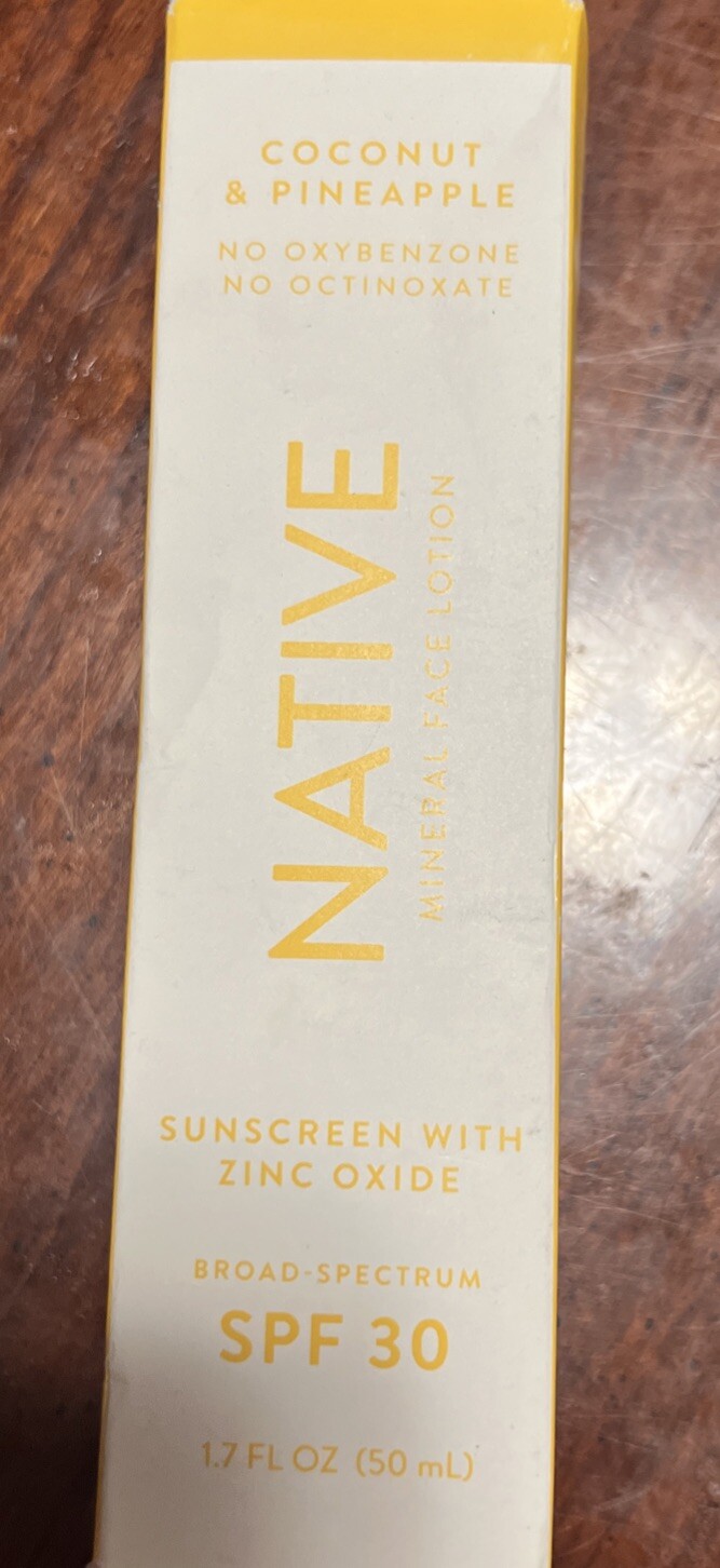 NATIVE Mineral Face Sunscreen SPF 30 – Coconut & Pineapple – 1.7 oz exp:09/2024