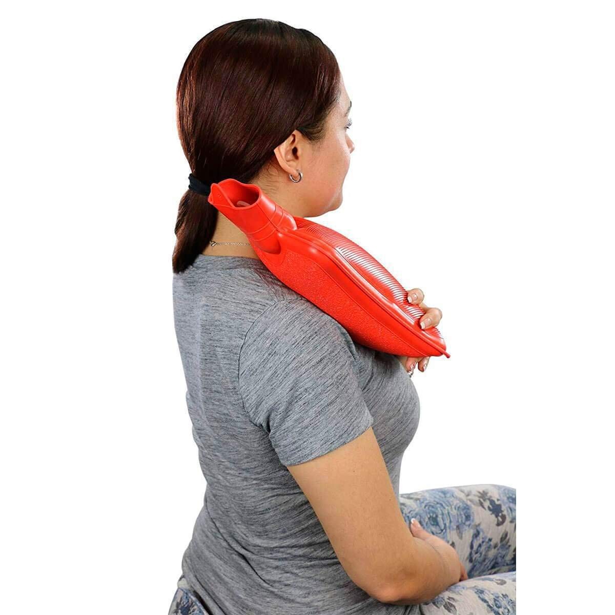 Classic Red Rubber Hot Water Bottle, Compress, Pain 8″ x 1″ x 6″, red