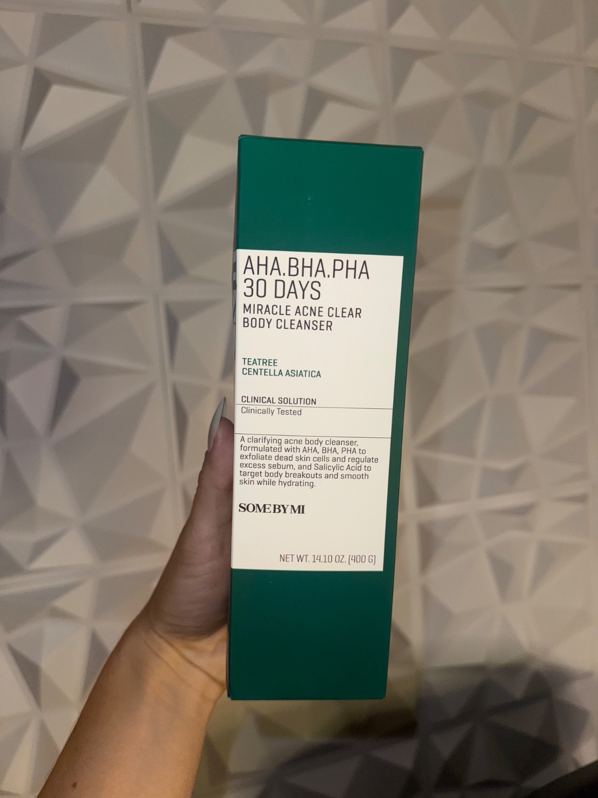 AHA. BHA. PHA 30 Days Miracle Acne Clear Body Cleanser, 14.10 oz (400 g)