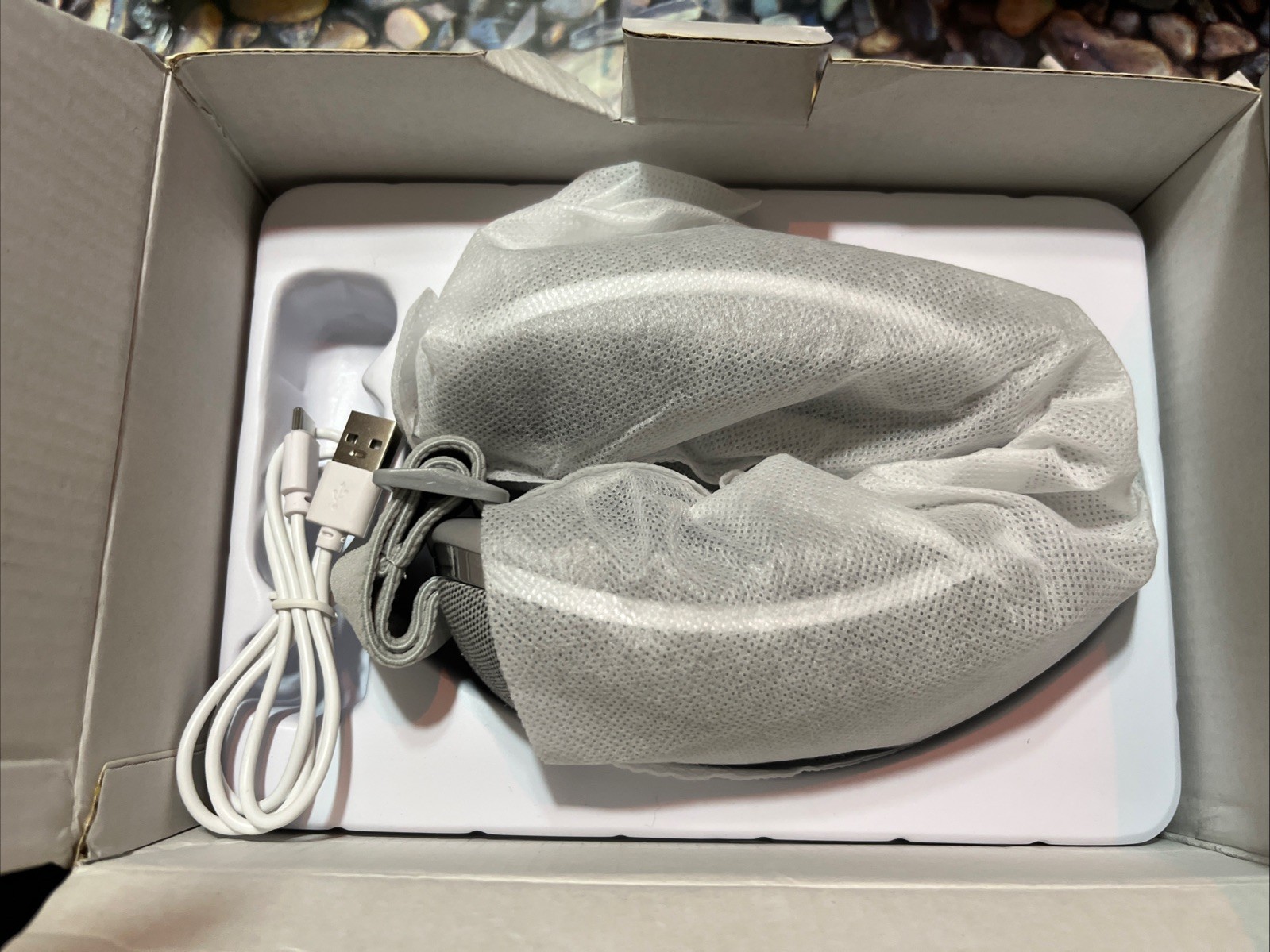 Eye Massager for Migraines PORTABLE Built In Bluetooth Music Rechargeable Eohmay