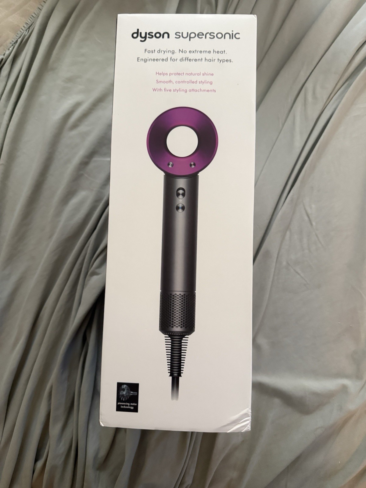 Dyson Supersonic Hair Dryer Black/Purple with Diffuser Attachment