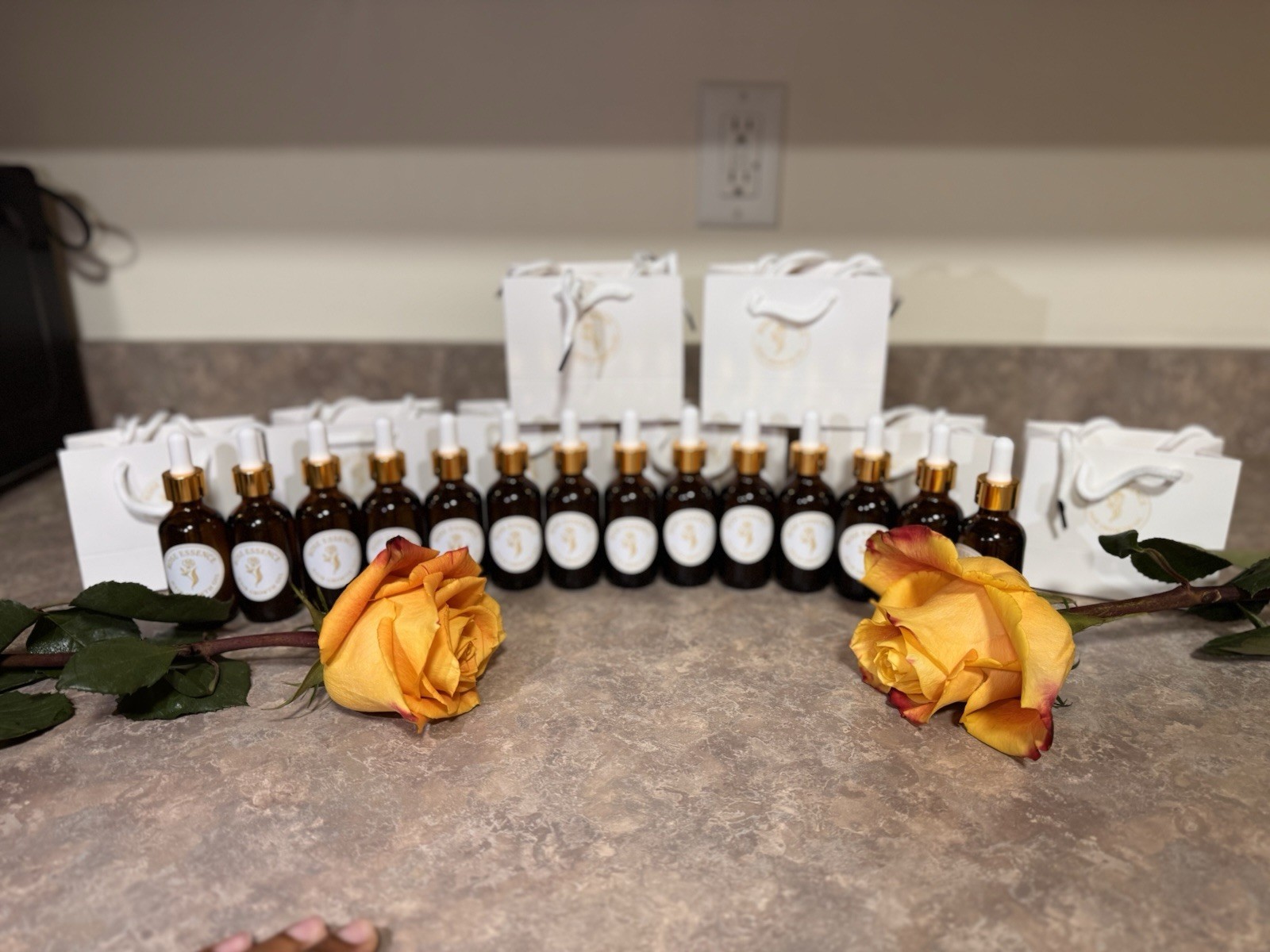 Rose Essence Hair Growth Oil Dropper Bottles Lot w/ Scalp Massager & Gift Bags