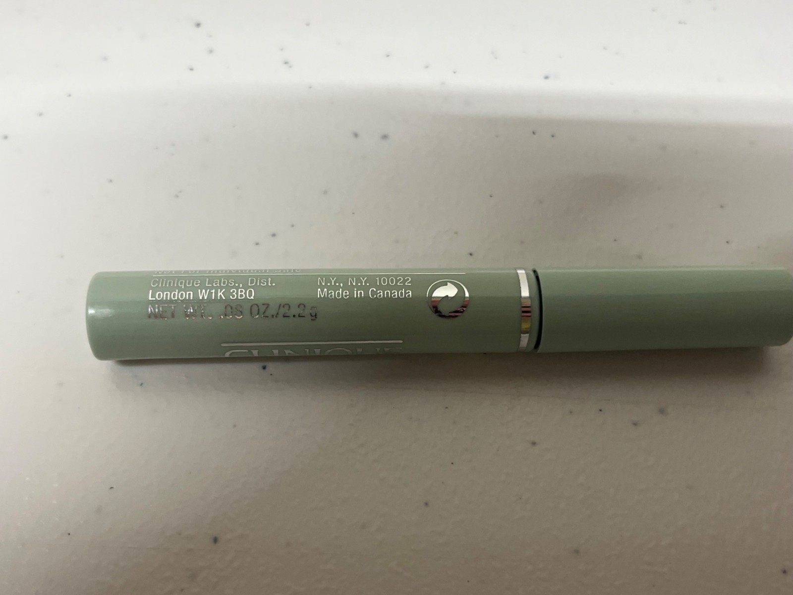 Clinique Naturally Glossy Mascara JET BLACK .08 Oz / 2.2g