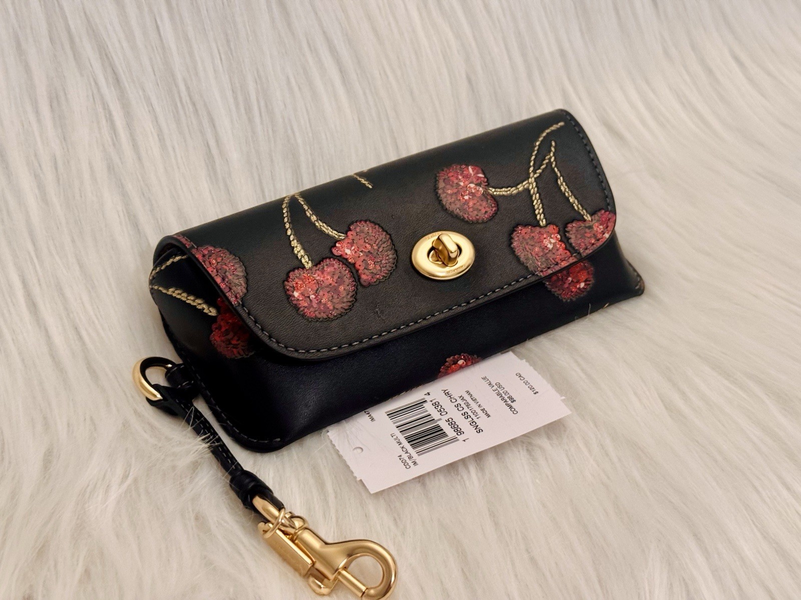 COACH CDD74 Sunglass Case In Smooth Leather With Cherry Print Gold/Black Multi