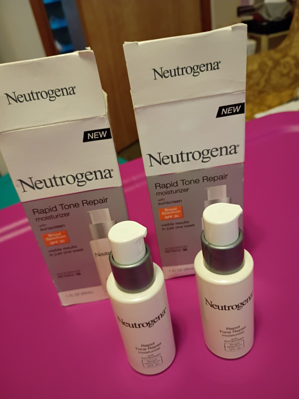 Neutrogena Rapid Tone Repair Moisturizer Vitamin C Lot Of 2 New NIB Expired SPF