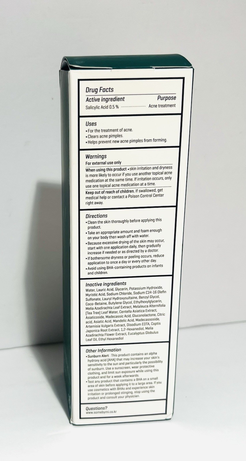 AHA. BHA. PHA 30 Days Miracle Skin Clear Body Cleanser 14.10 oz (400 g) Exp 1/29
