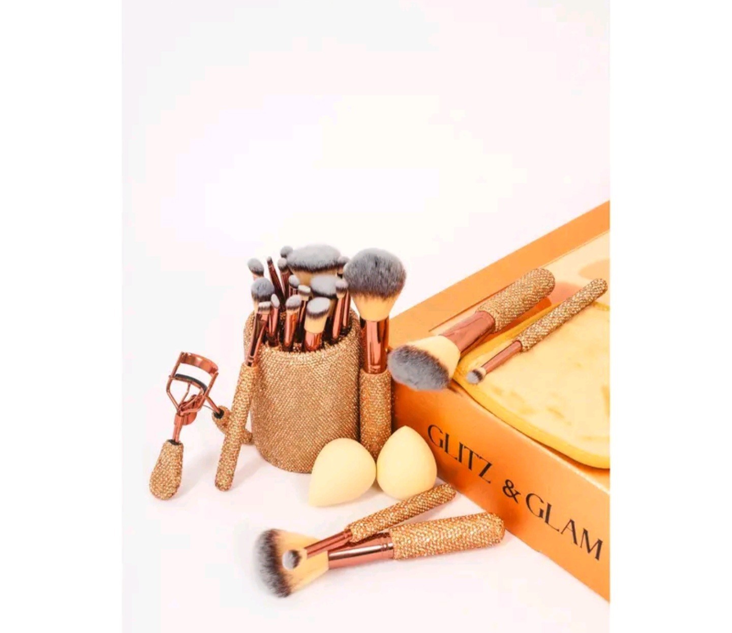 LIMITED EDITION GLITZ & GLAM 26 PIECE Gold/Rose Synthetic Brush Set