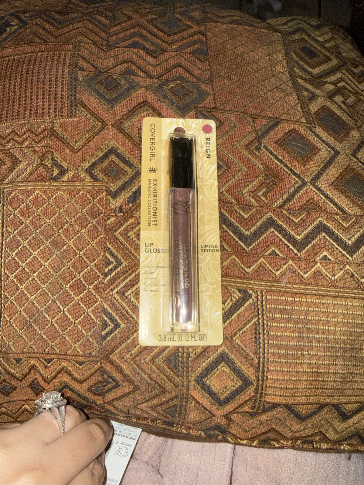 NEW CoverGirl Exhibitionist Lip Gloss Reign Limited Edition Shimmer Sealed