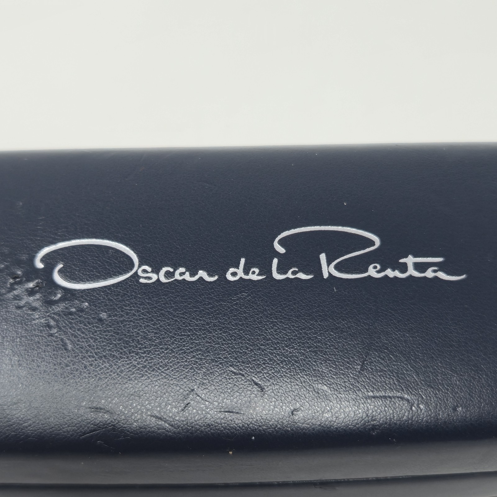 ​Oscar de la Renta Hard Shell Eyeglass Case Navy Blue with Branded Cloth