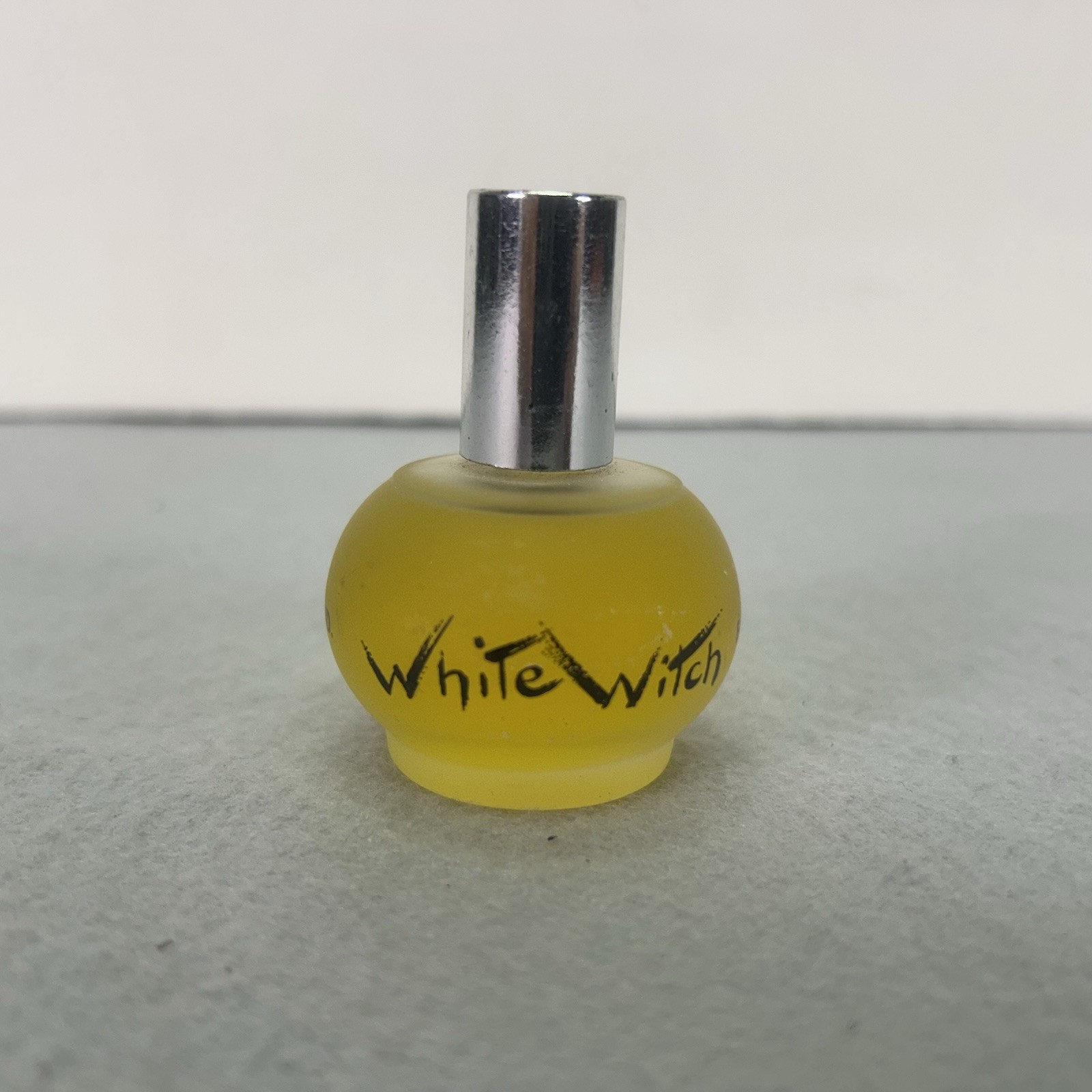 VTG White Witch Perfume 1970s EDP 1 fl Oz Parfums Jamaica NWOB Splash Bottle