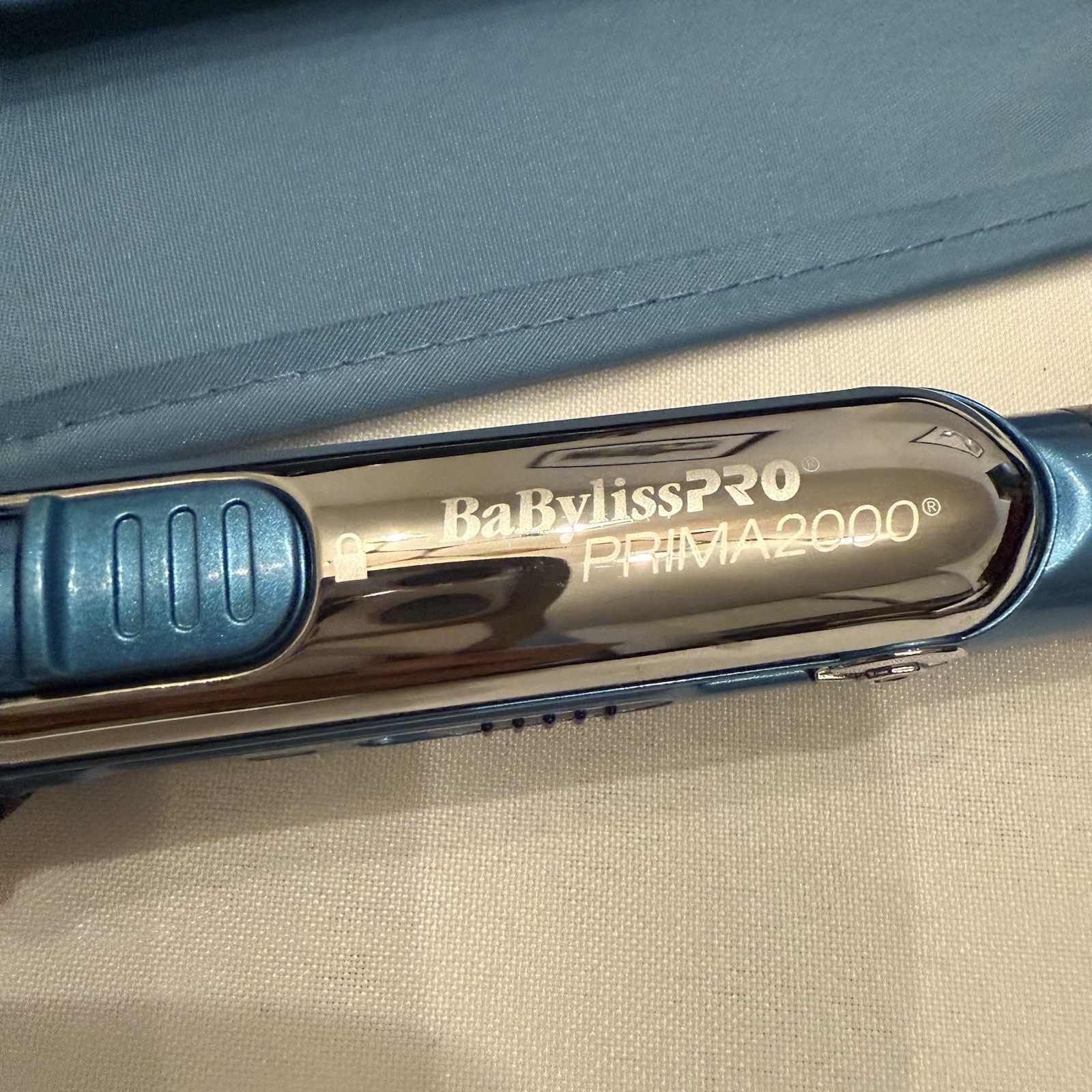 BaBylissPRO Prima 2000 Nano Titanium Flat Iron Mini HairStraightener Travel Case