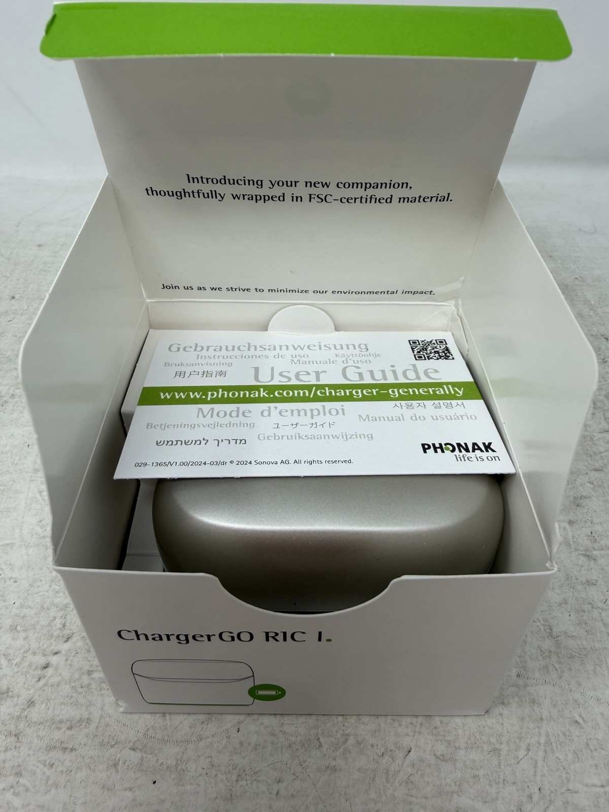 Phonak ChargerGo RIC I Infinio with Power Cord & Wall Adapter