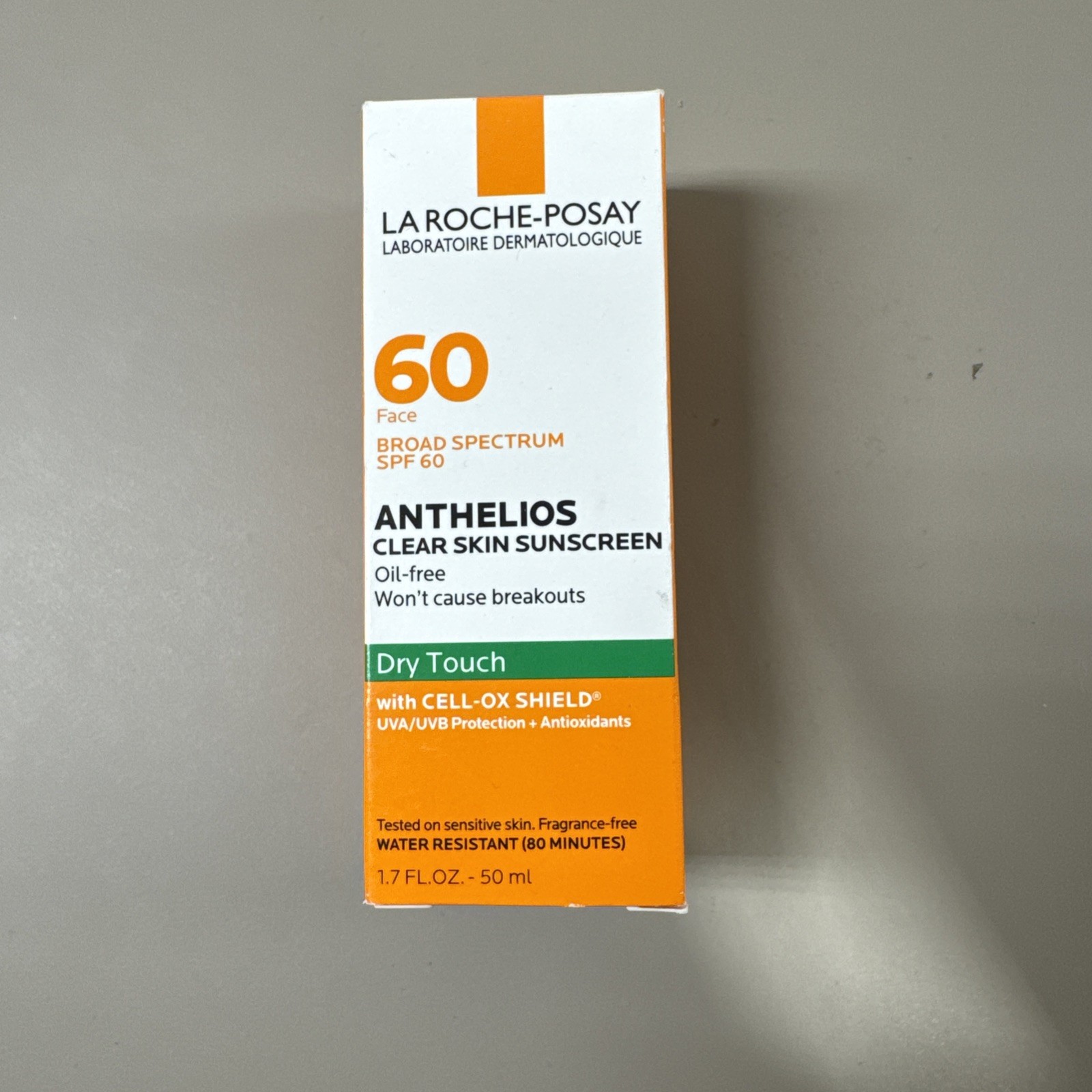 La Roche-Posay Anthelios Clear Skin Dry Touch Face Sunscreen, EXP 03/27 0488