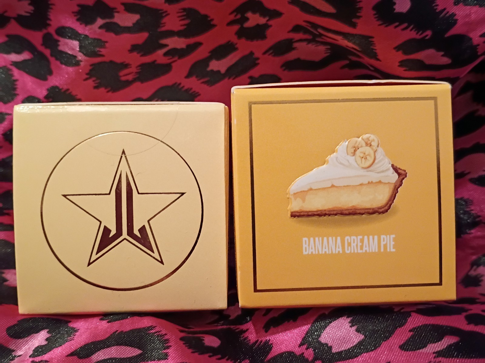 Jeffree Star Skincare Velour Lip Scrub + Lip Mask Banana Cream Pie 1 oz