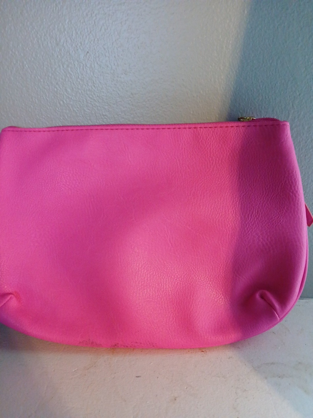 Elizabeth Arden New York Hot Pink Cosmetic Pouch Faux Leather Makeup Bag New WOT