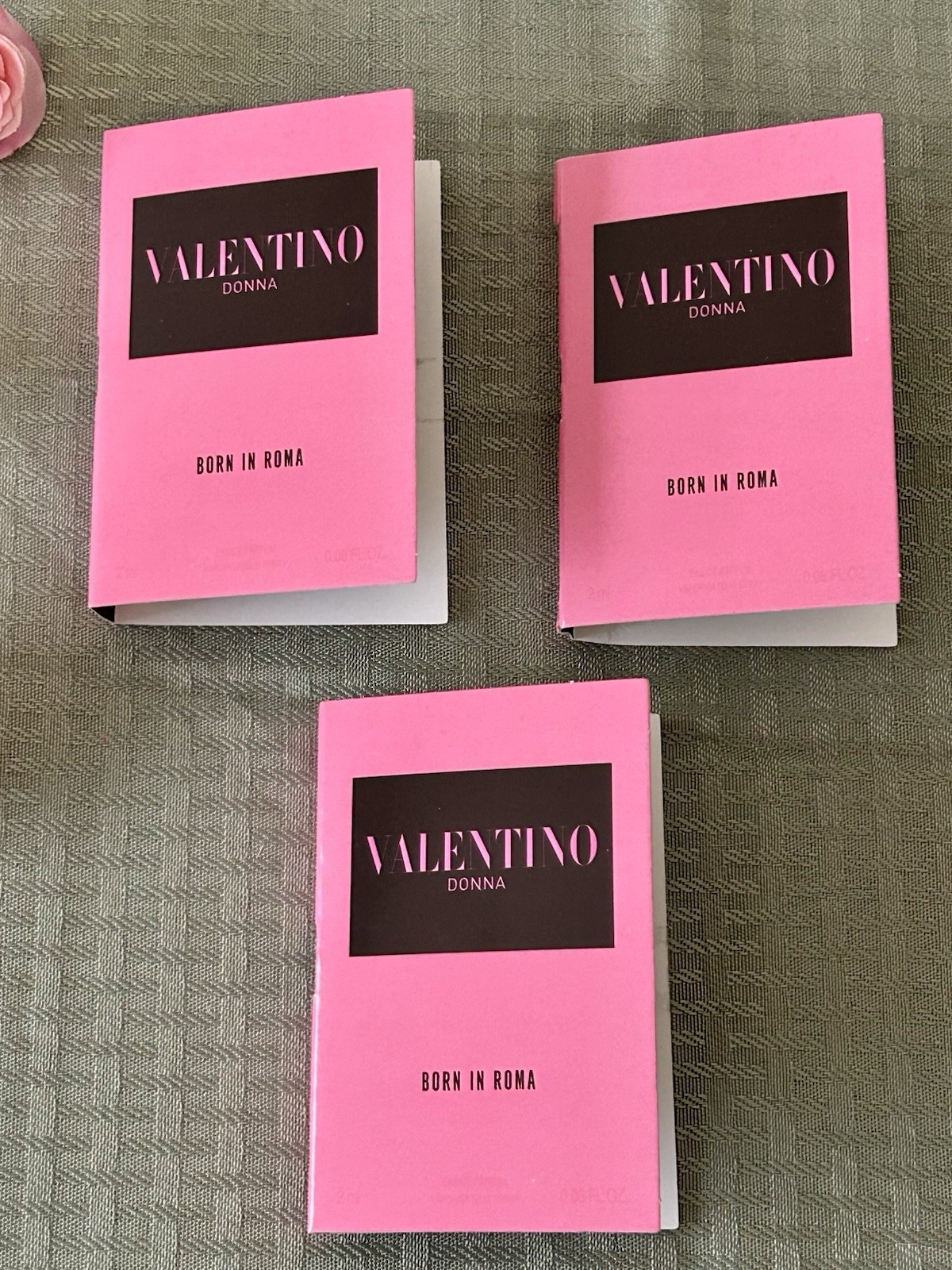 Valentino Donna Born In Roma Perfume Samples- 3Pcs