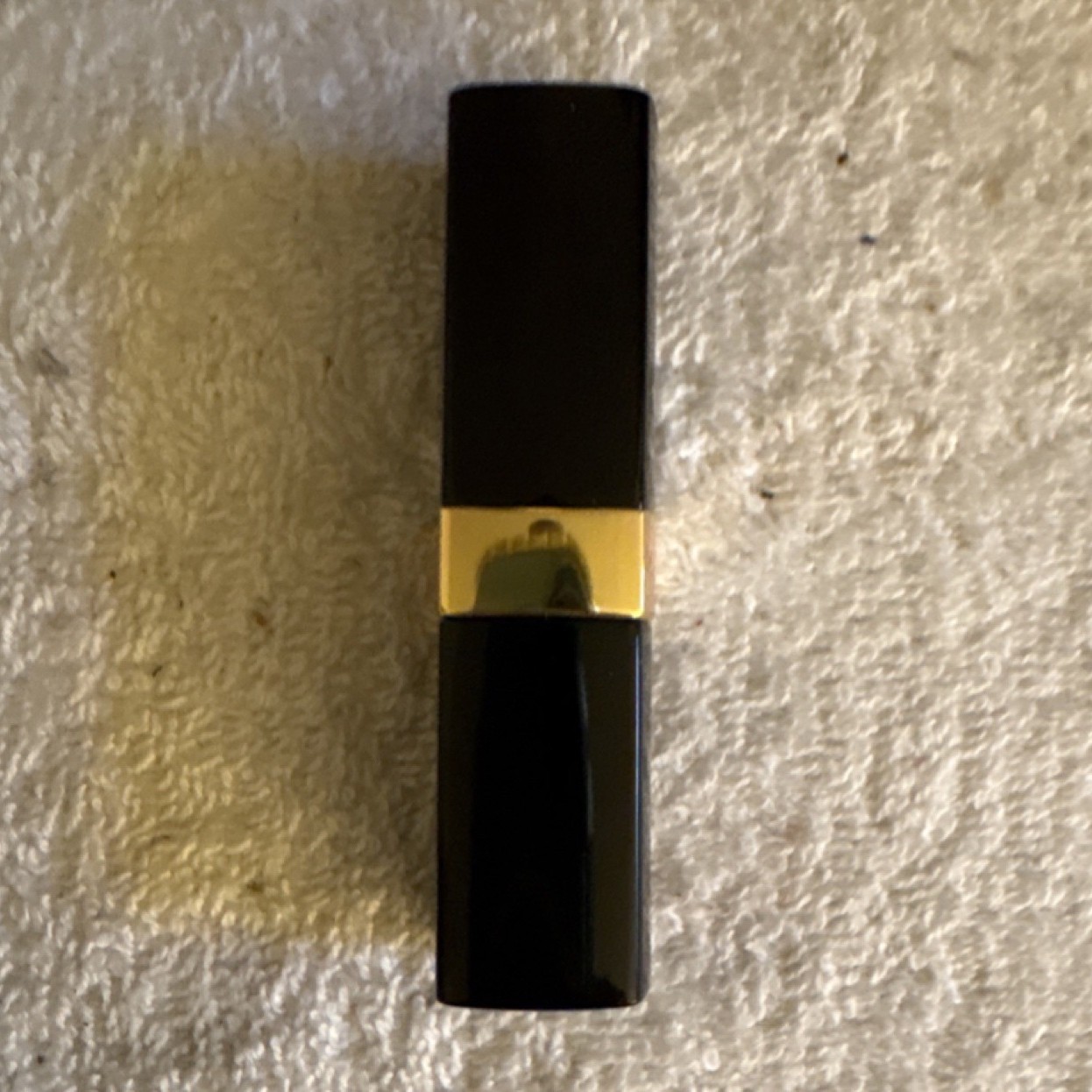 CHANEL Rouge Coco Shine Lipstick 122 Coral Radieux Shine Stick 18M