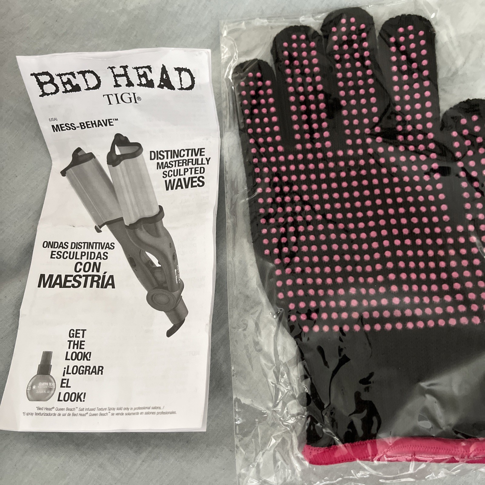 Bed Head TIGI Mess-Behave Sculpted Waves Styler in Pink And Teal
