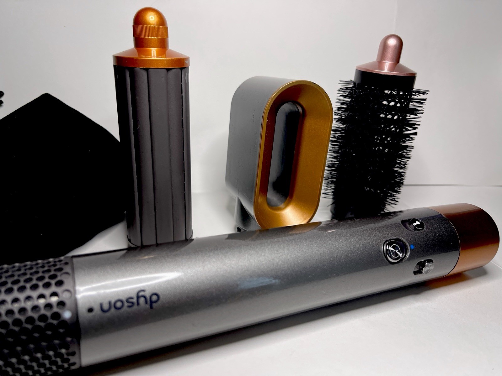 Dyson Airwrap Multistyler Nickel/Copper 3 Attachments dust bag Great condition