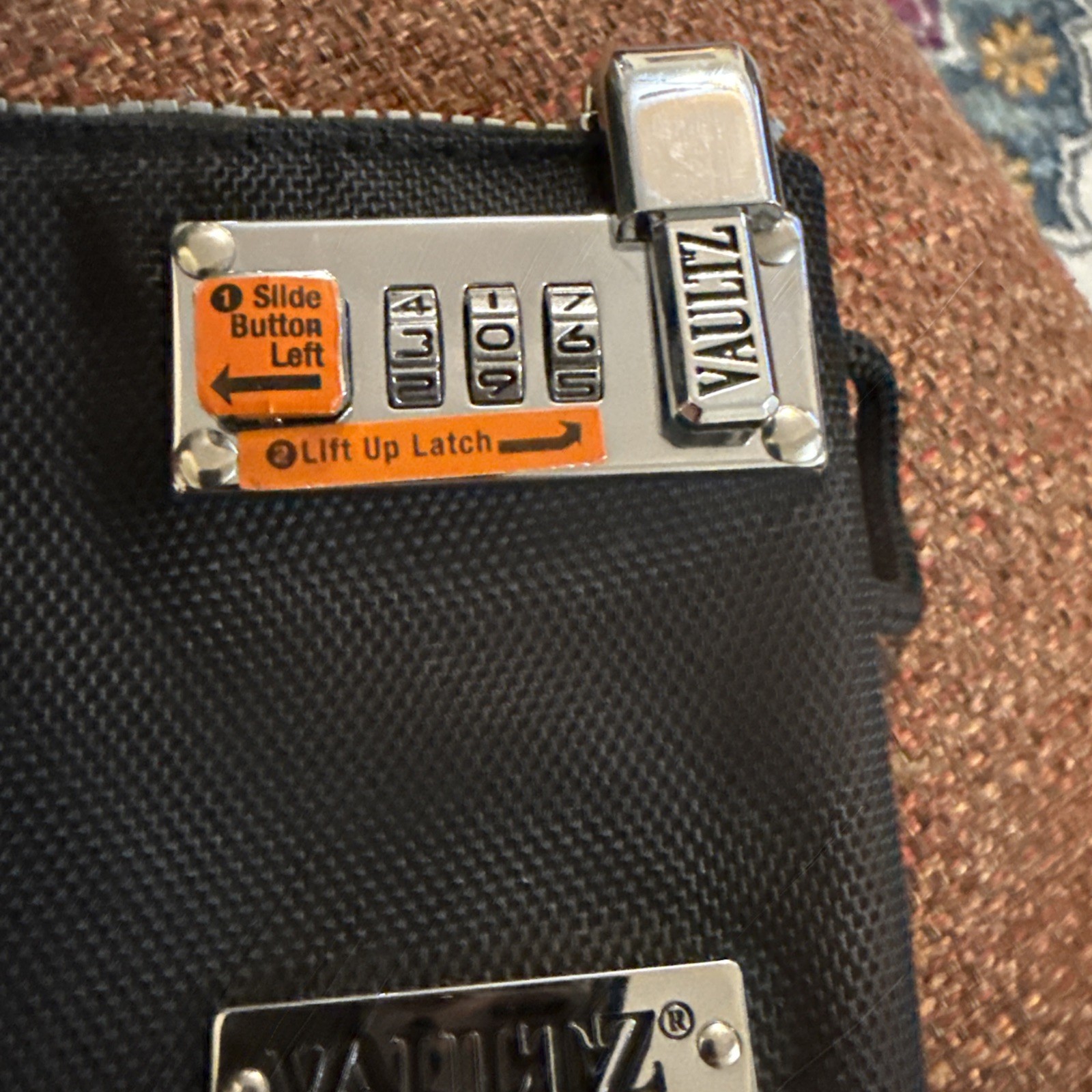 NEW Vaultz Locking Medicine Pouch Zipper & Combination Lock Secure Medical Bag