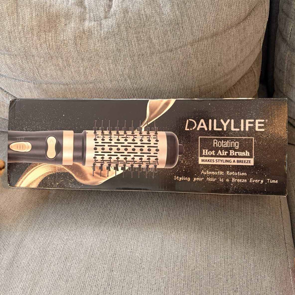 Rotating Hot Air Brush Dryer, 3 Speed, (DAILYLIFE) Black/Gold
