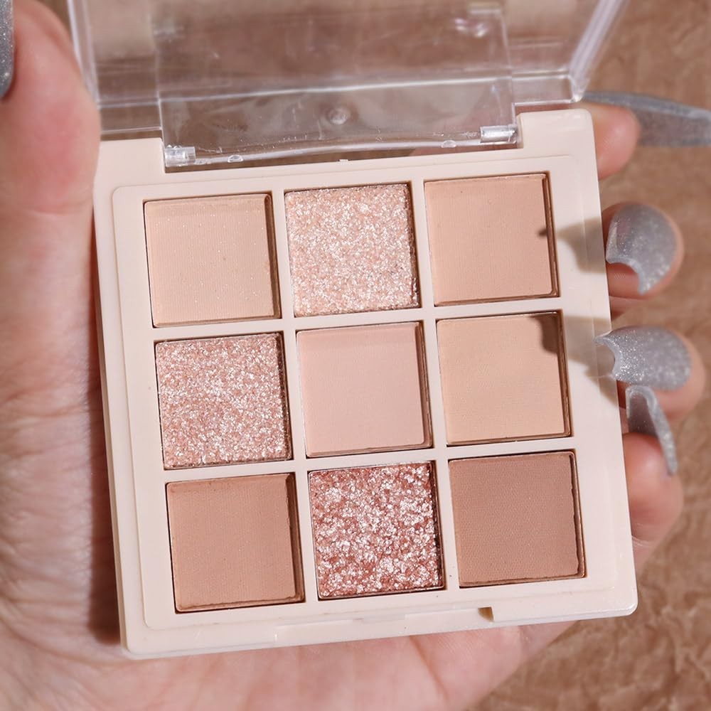 Highly Pigmented Eyeshadow Palette – Blendable Colors for All Occasions