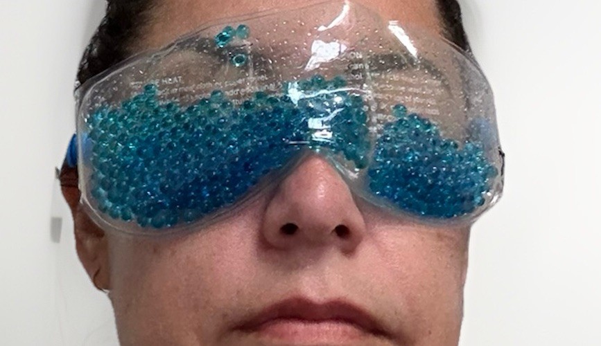 NEW Reusable Gel Bead Eye Mask Hot & Cold stretch strap
