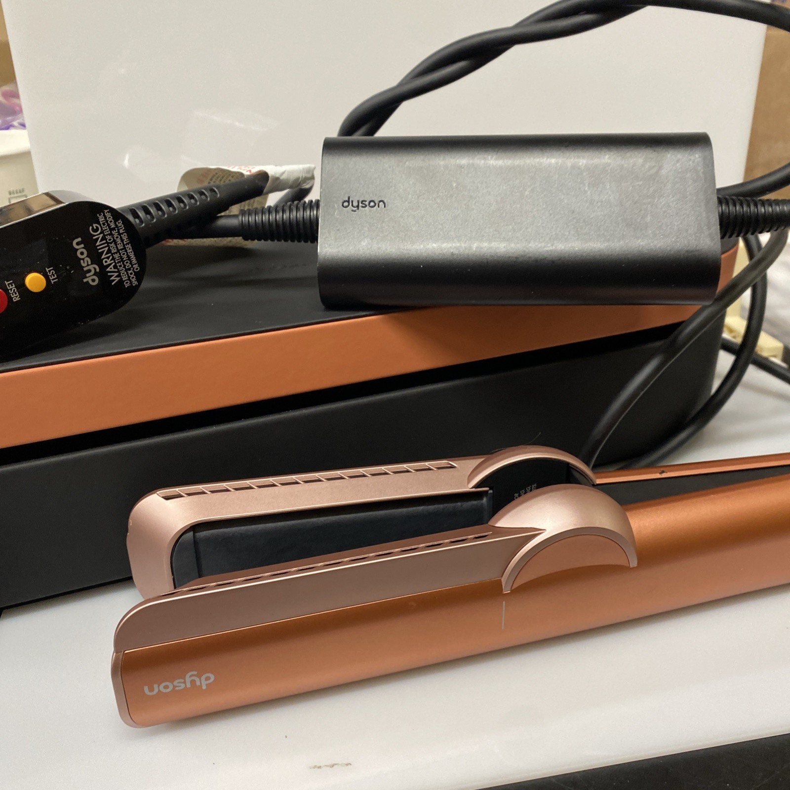 Dyson Airstrait Straightener Wet to Dry Hair – In Amber Silk – Small Scratches