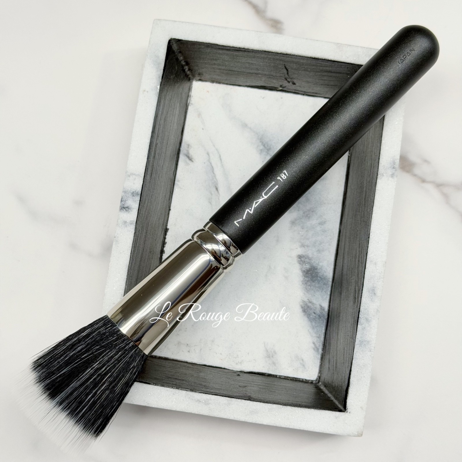 Mac 187 Duo Fiber Face Brush – Discontinued Natural Synthetic Blend Old Version