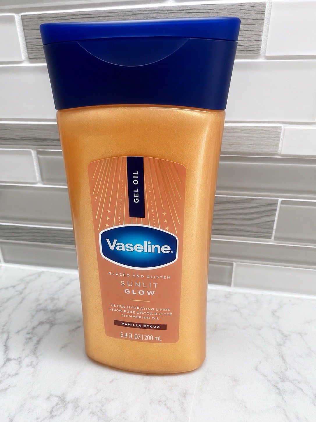Vaseline Sunlit Glow Shimmer Hydrating Gel Oil Vanilla Cocoa 6.8 fl oz
