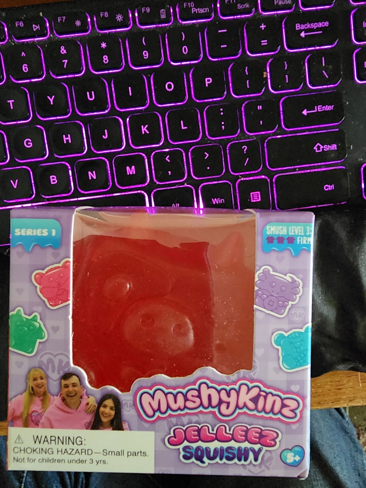MushyKinz Jelleez Series 1 Squishy Gel Squeeze Toy Red 4in x 4in x 3in 1lb