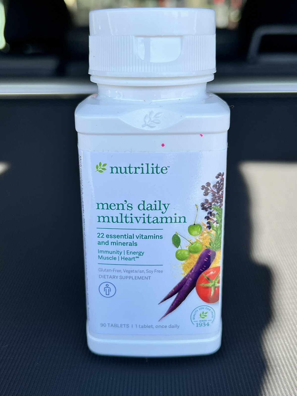 Nutrilite Men’s Daily Multivitamin Tablets – 90 Tablets exp 12/2027