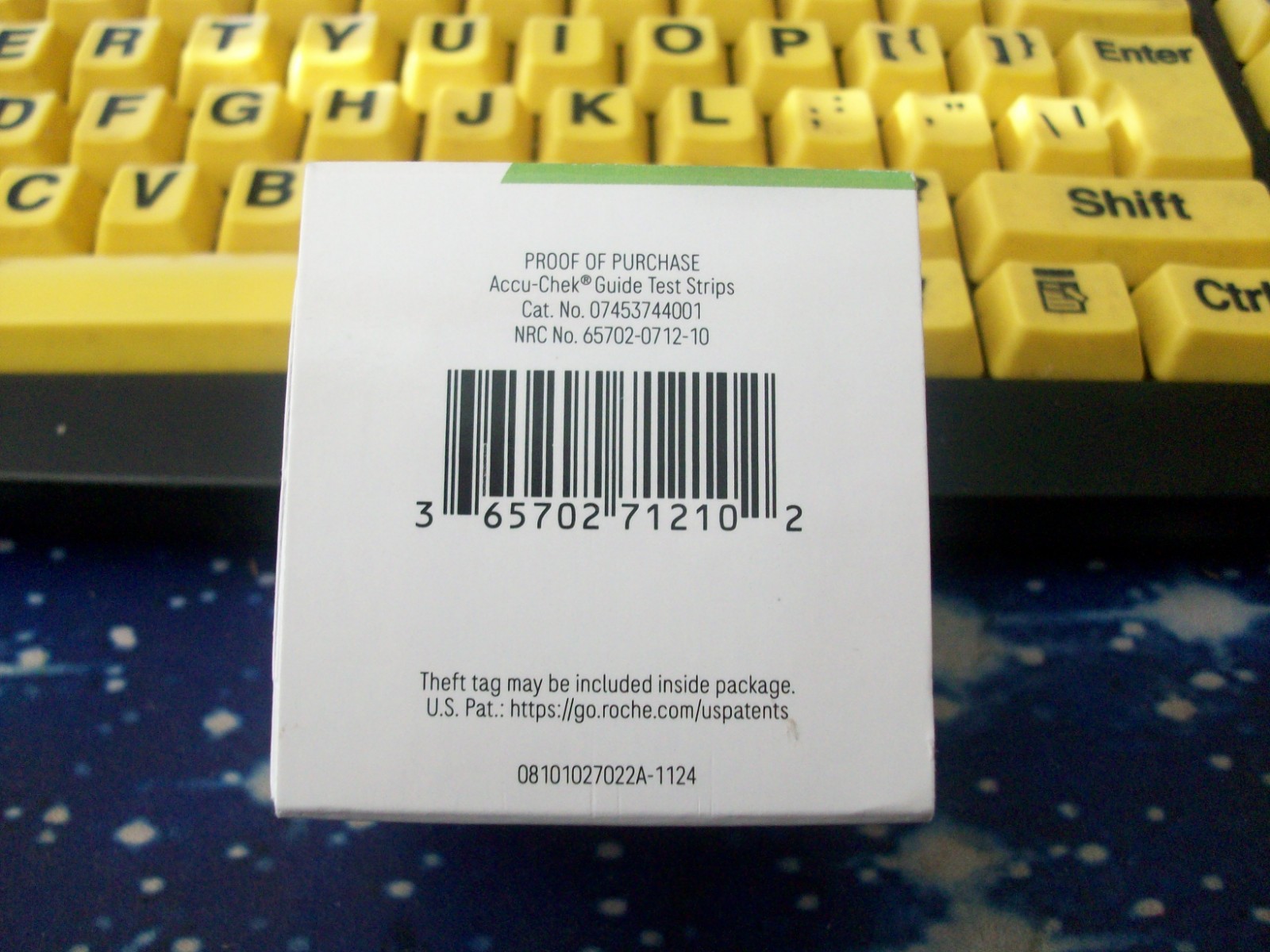 100 ACCU-CHEK GUIDE 1 BOX OF 100 TEST STRIPS, EXP 4-10-2027, GOOD SEALED BOX