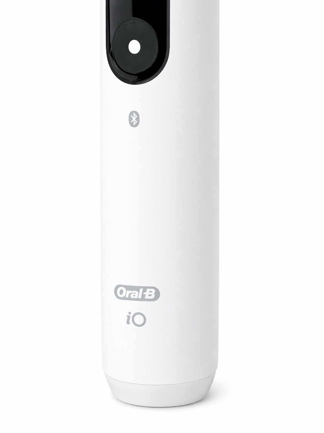 Oral-B iO Series 8 Rechargeable Electric Toothbrush – White + 3 Brush Heads